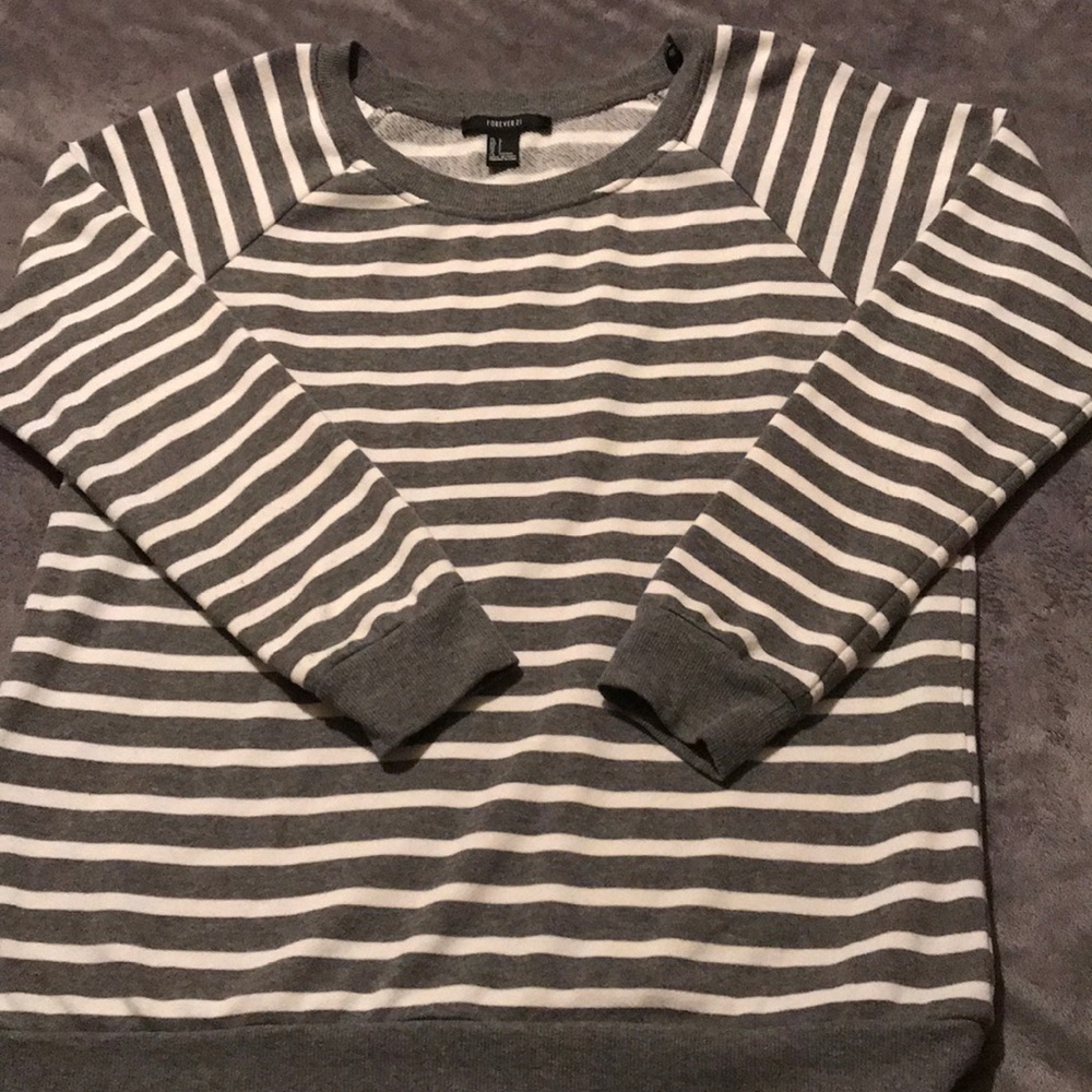 Forever 21 sweatshirt